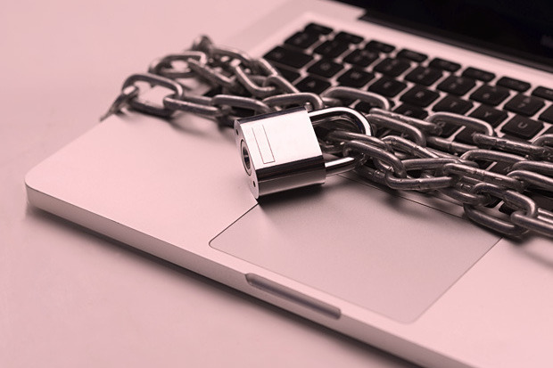 laptop in chains
